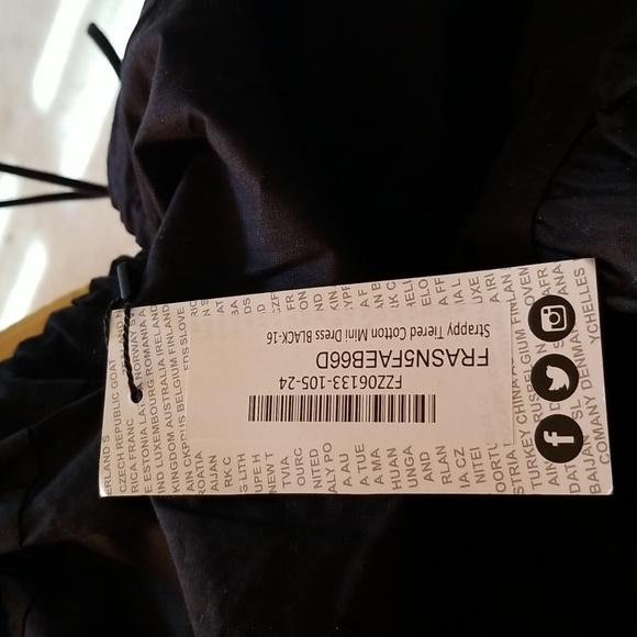 Boohoo Dress - Picture 2 of 4